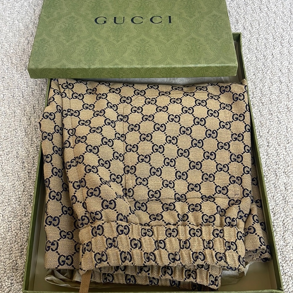 Gucci short